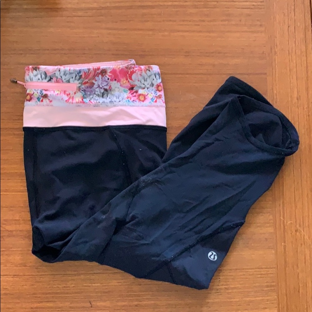 Lululemon floral banded 3/4 crops sz 8